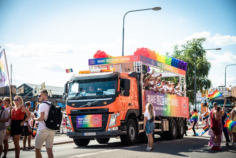 Så deltar ditt företag i Stockholm Pride – steg för steg-guide